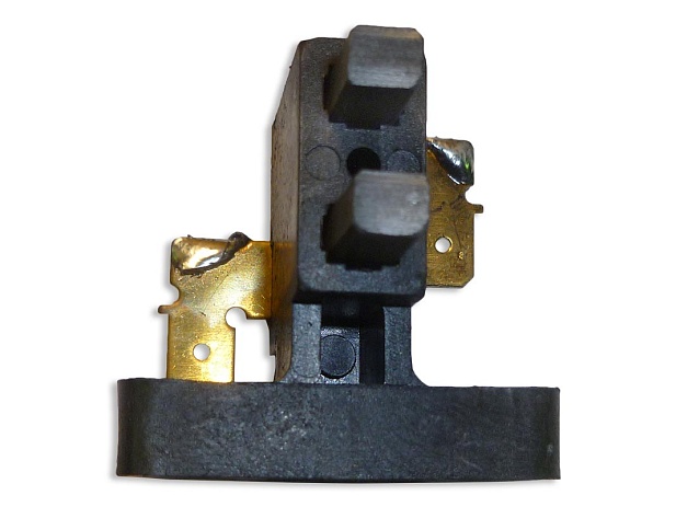 Щеткодержатель со щетками в сборе SGG 7500/Carbon brush