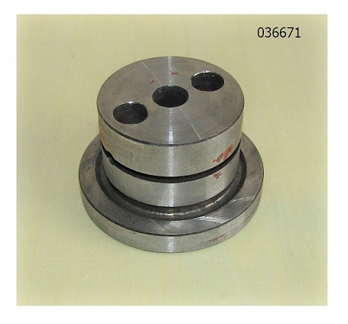 Вал промежуточной шестерни TDK-N 110 4LT/Idler gear shaft R060009