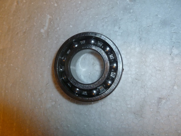 Подшипник (25х52х15) шариковый вала коленчатого/Bearing,6205