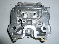 Головка блока цилиндров KM2V80/Cylinder head(left)